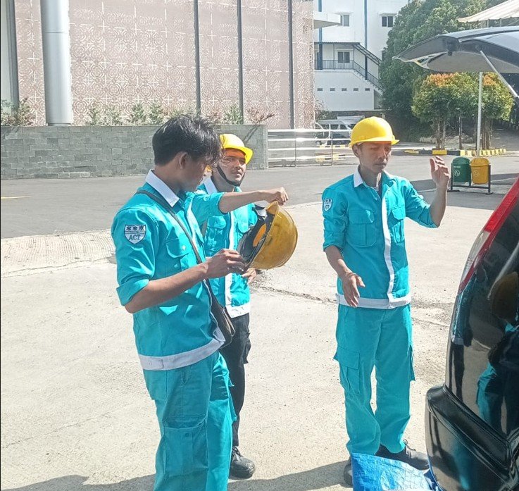 Tim teknisi AMIN COOL TEKNIK